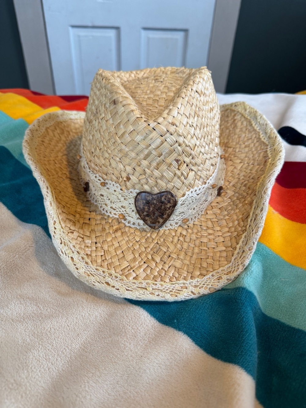 Women's Natural Straw Cowboy Hat with Lace Band and Heart Accent